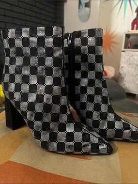 Black & Silver blingy Checkered Ankle Boots -Wild Pair!